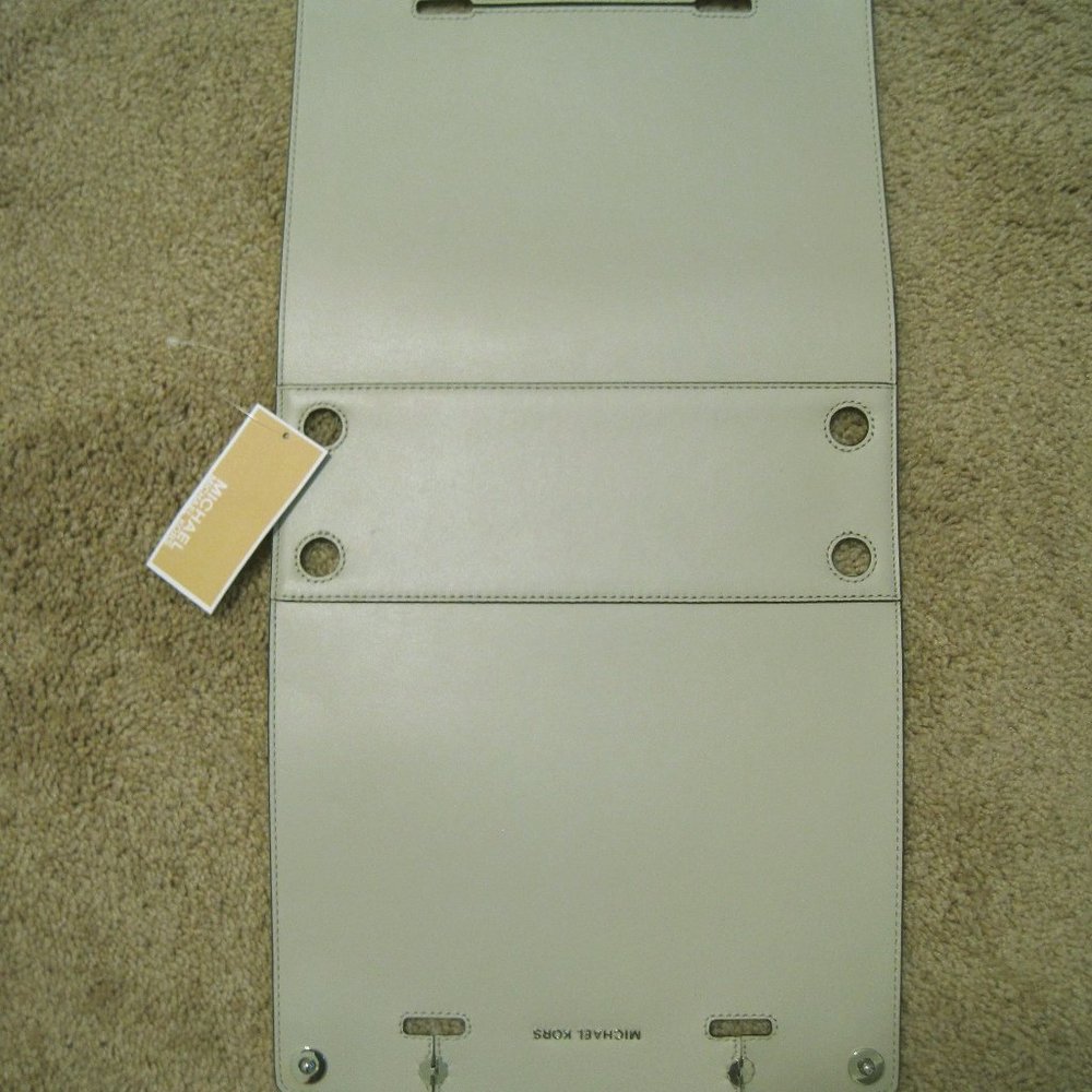 Michael Kors Cover Selma Swap Embossed Beige